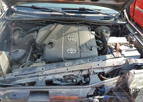 2011 Toyota Tacoma Prerunner Access Cab z USA, uszkodzony, nr VIN 5TFTU4GN9BX006190